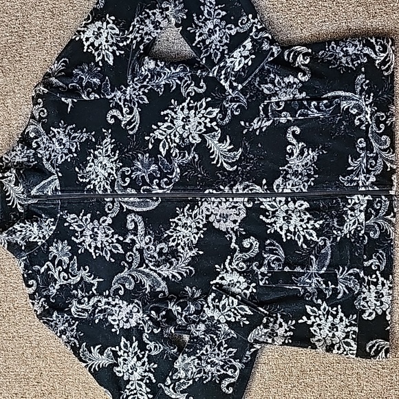 Basic Editions Zip Up - Picture 5 of 15